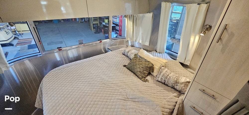 2022 Flying Cloud 25RB by Airstream from Pop RVs in Golden, Colorado