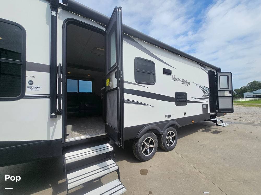 2019 Mesa Ridge 2710RL by Highland Ridge from Pop RVs in Colfax, Iowa