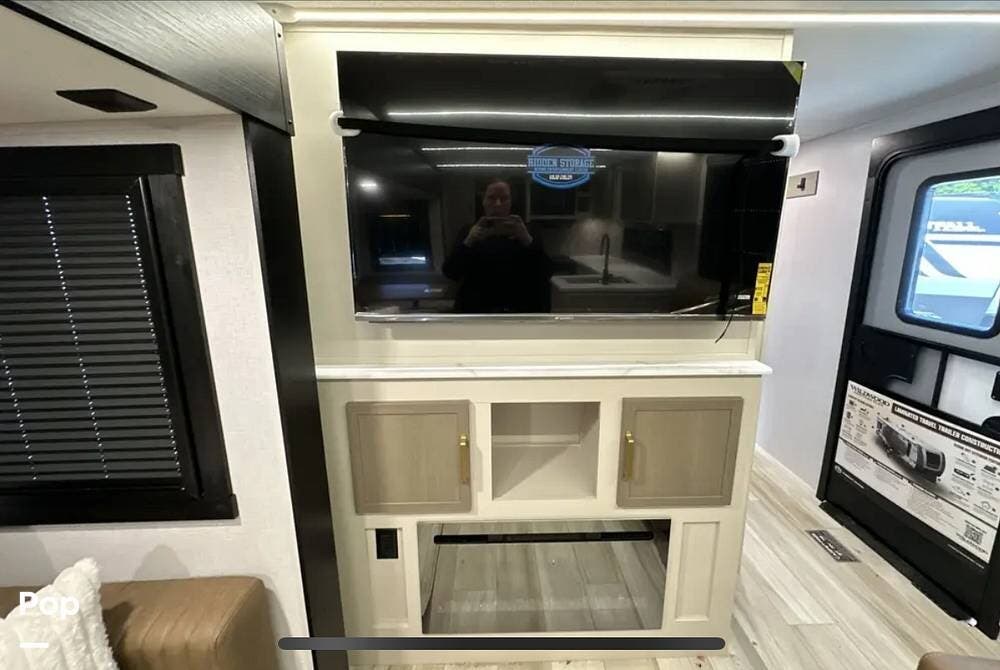 2025 Heritage Glen 27RKHL by Forest River from Pop RVs in Ann Arbor, Michigan
