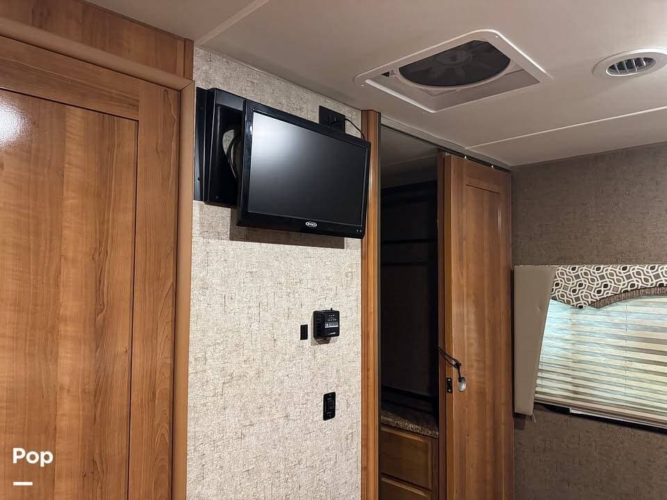 2017 Leprechaun 311FS by Coachmen from Pop RVs in Frederick, Maryland