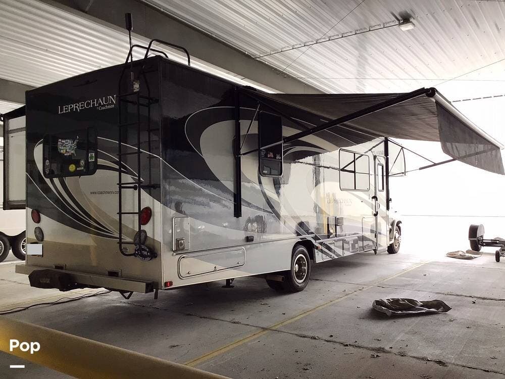 2017 Leprechaun 311FS by Coachmen from Pop RVs in Frederick, Maryland