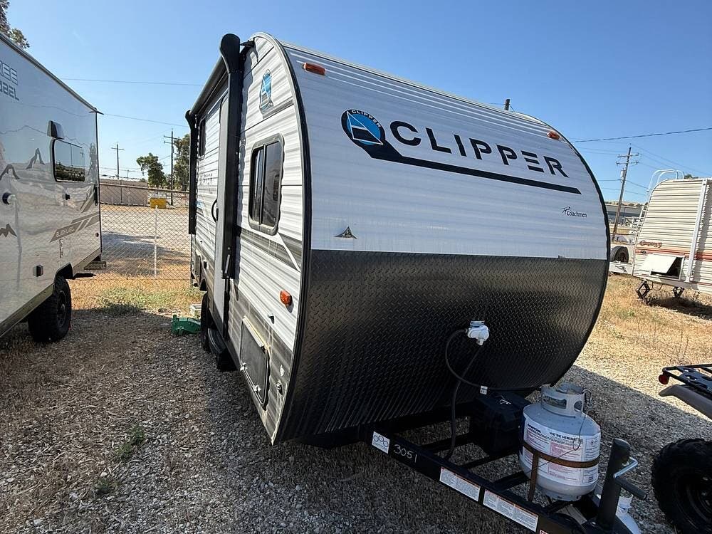 2023 Coachmen Clipper 15CBH - Used Travel Trailer For Sale by Pop RVs in Los Angeles, California