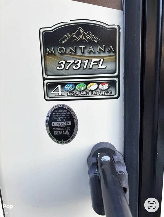 2018 Montana 3731FL by Keystone from Pop RVs in Newburg, Maryland
