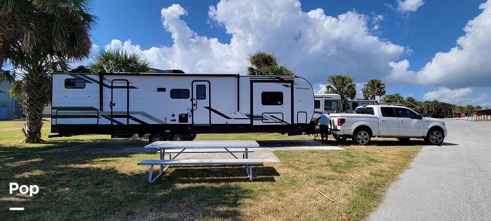 2024 Heartland Eddie Bauer 34BHS - Used Travel Trailer For Sale by Pop RVs in Yulee, Florida features Slideout