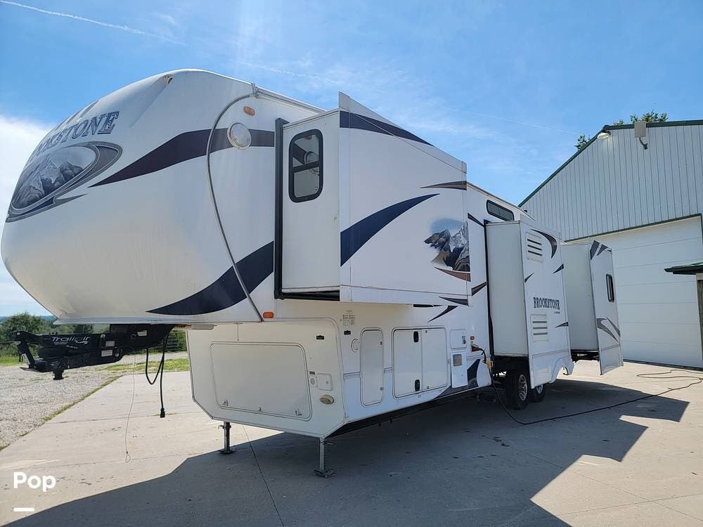 2012 Brookstone 367RL by Coachmen from Pop RVs in Colfax, Iowa