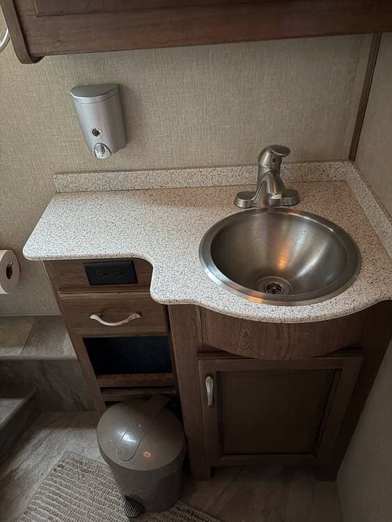 2017 Fleetwood Bounder 35K - Used Class A For Sale by Pop RVs in Santee, California features Slideout