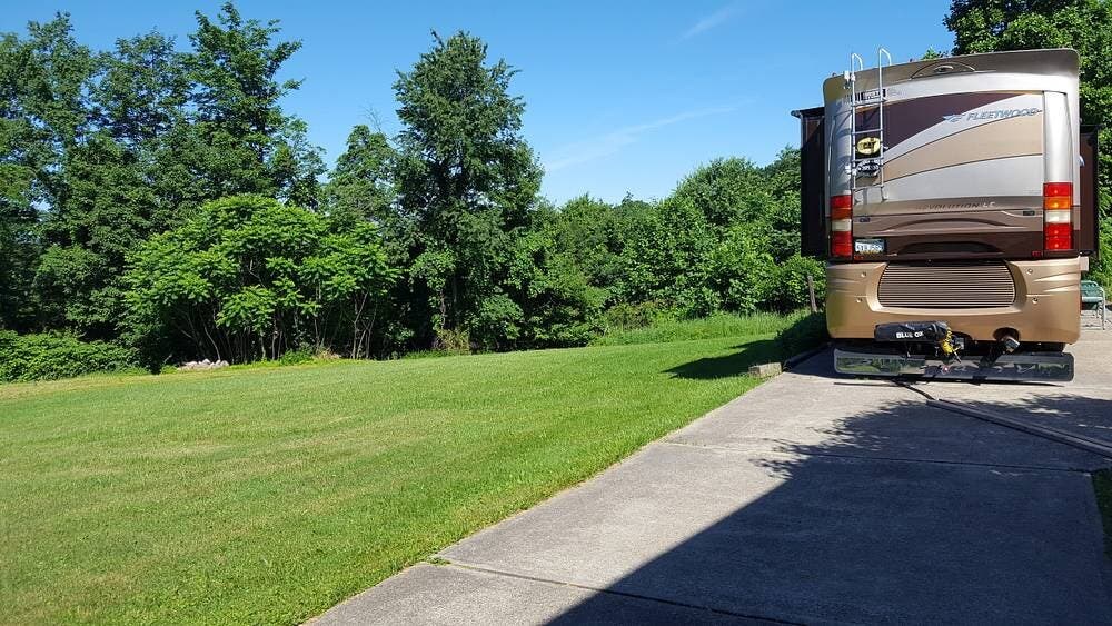 2006 Revolution 40J by Fleetwood from Pop RVs in Monrovia, California