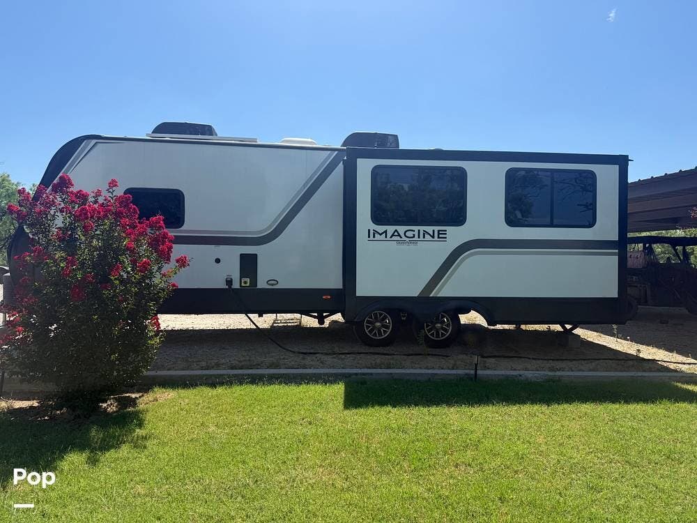 2025 Grand Design Imagine 2670MK - Used Travel Trailer For Sale by Pop RVs in Brownwood, Texas features Air Conditioning, Leveling Jacks, Awning, Slideout