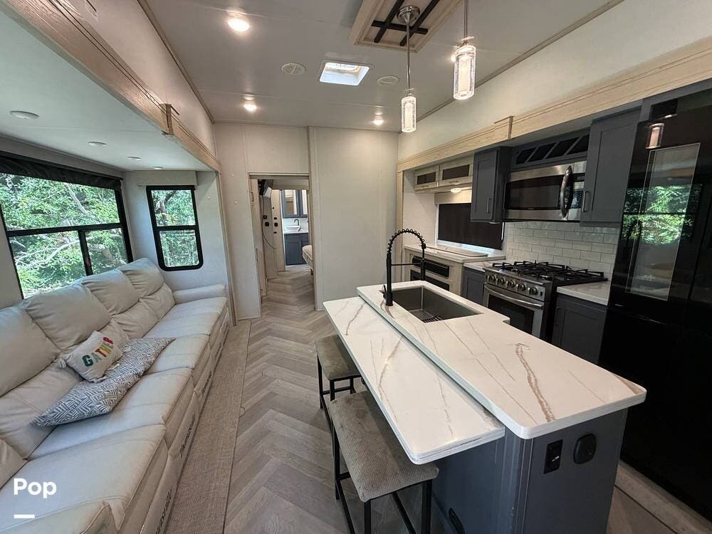 2024 Prime Time Sanibel 3952FBWB - Used Fifth Wheel For Sale by Pop RVs in Tomball, Texas features Awning, Leveling Jacks, Air Conditioning, Slideout