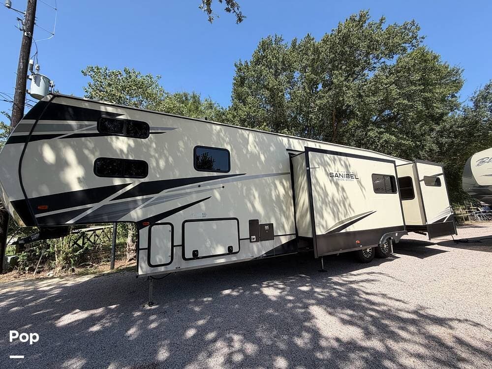 2024 Sanibel 3952FBWB by Prime Time from Pop RVs in Tomball, Texas