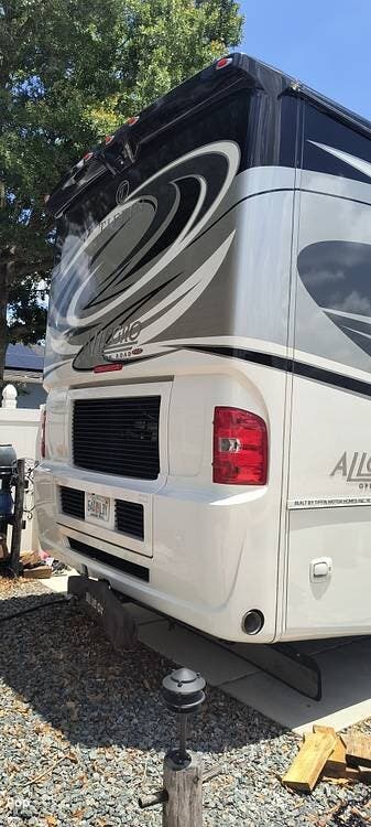 2016 Allegro Red M-38QRA Freightliner 360hp by Tiffin from Pop RVs in Mulberry, Florida