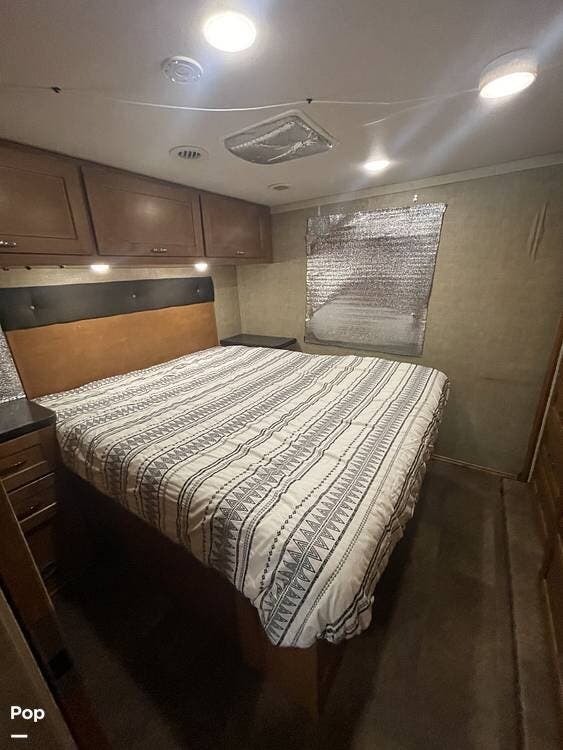 2018 Minnie Winnie 31G by Winnebago from Pop RVs in Lakeport, California
