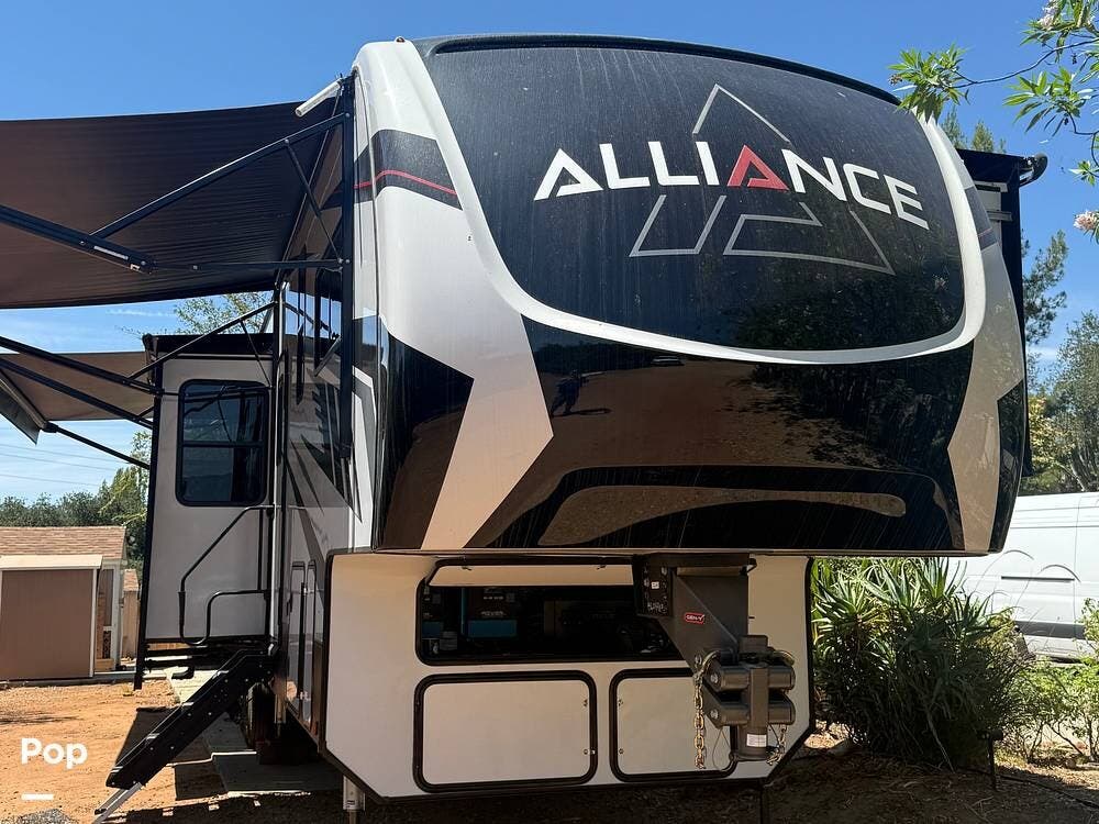 2022 Valor 43V13 by Alliance RV from Pop RVs in Valley Center, California