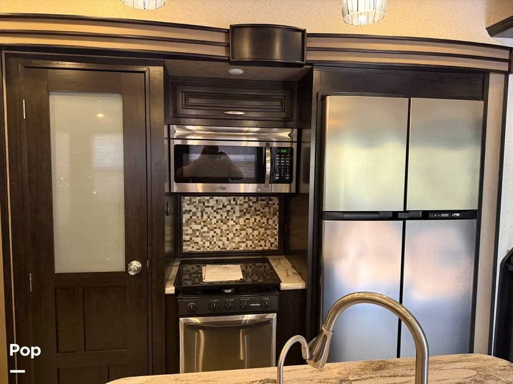 2016 Momentum 385TH by Grand Design from Pop RVs in Terrebonne, Oregon