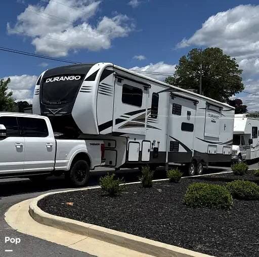 2021 K-Z Durango Gold G386FLF - Used Fifth Wheel For Sale by Pop RVs in Owensboro, Kentucky features Slideout