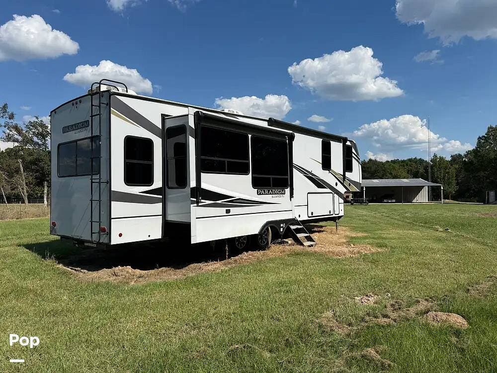2021 Paradigm 340RL by Alliance RV from Pop RVs in Noel, Missouri