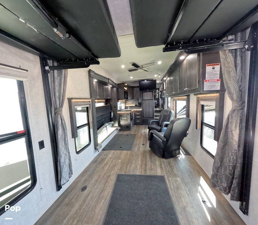 2019 Eclipse Iconic 3221CKG - Used Toy Hauler For Sale by Pop RVs in Anaheim, California features Slideout, Generator, Air Conditioning, Leveling Jacks