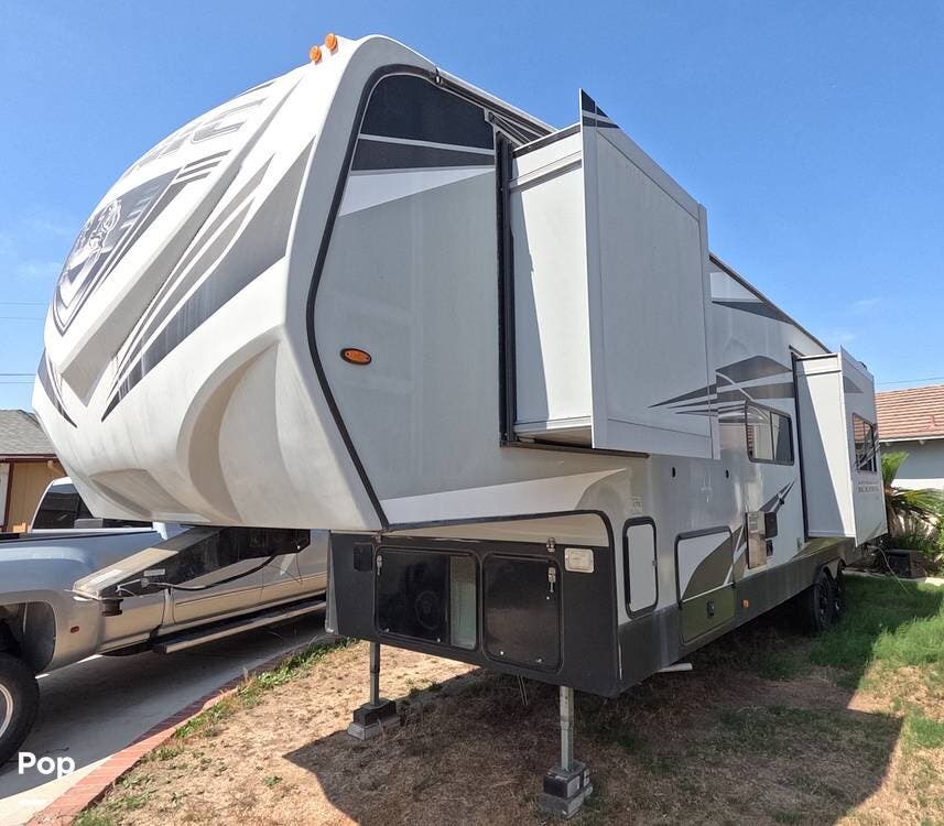 Used 2019 Eclipse Iconic 3221CKG available in Anaheim, California