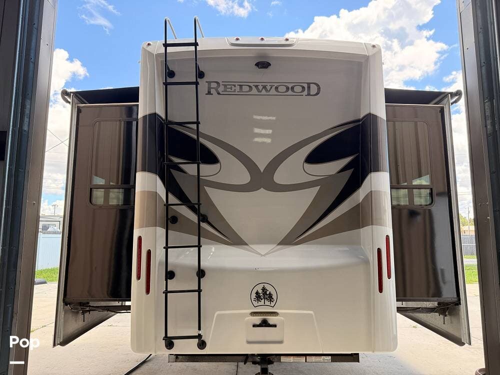 2022 Redwood 4150RD by CrossRoads from Pop RVs in Largo, Florida