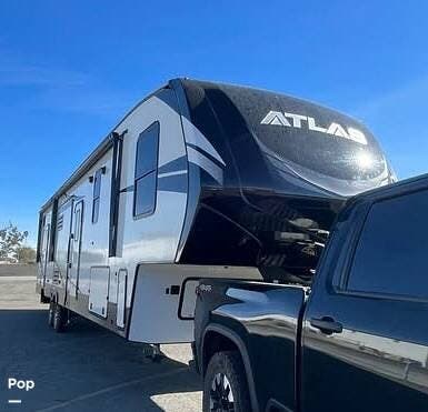 2021 Dutchmen Atlas 3602LFKB - Used Fifth Wheel For Sale by Pop RVs in Lake Havasu City, Arizona features Slideout
