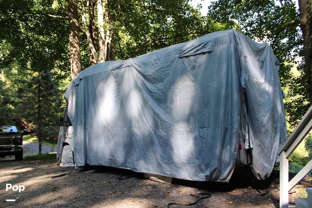 2006 View 23H by Winnebago from Pop RVs in Burnsville, North Carolina
