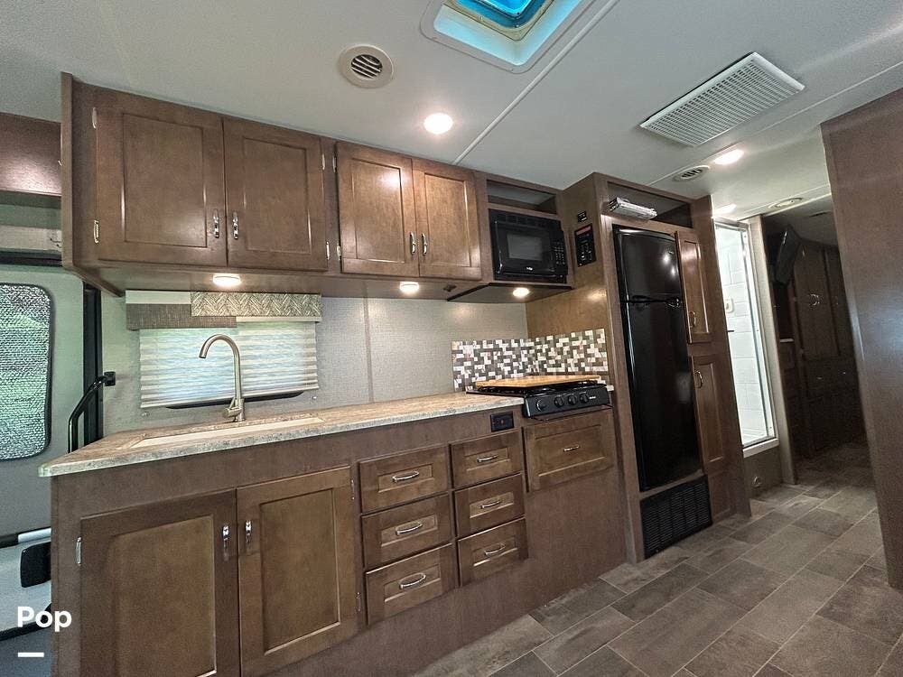 Used 2019 Winnebago Outlook 31N available in Altoona, Florida