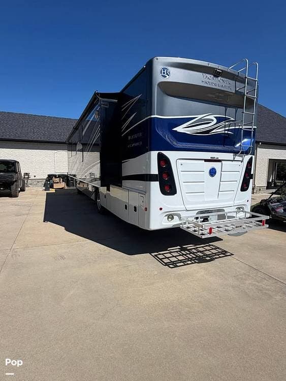 2021 Vacationer 36F by Holiday Rambler from Pop RVs in Timpson, Texas