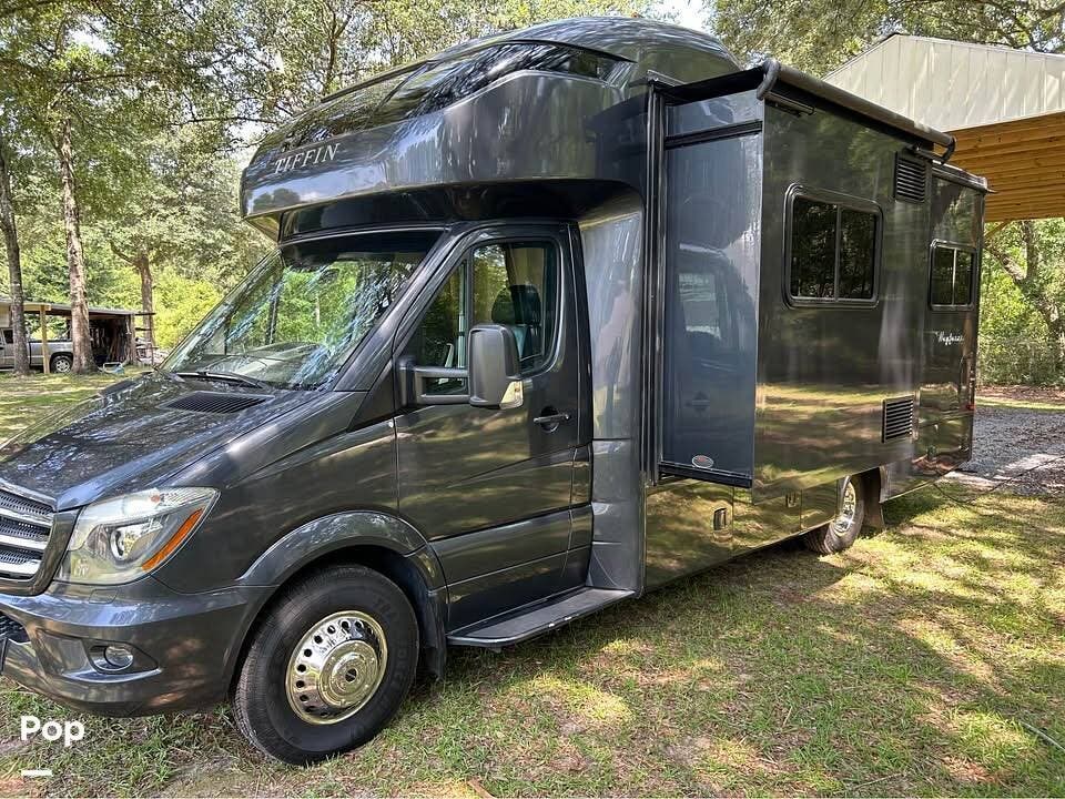 2018 Wayfarer 24TW by Tiffin from Pop RVs in Pace, Florida