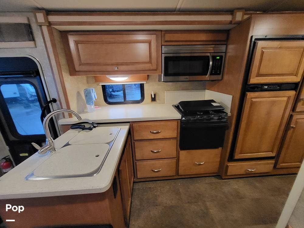 2015 Vista 27N by Winnebago from Pop RVs in Melbourne, Florida