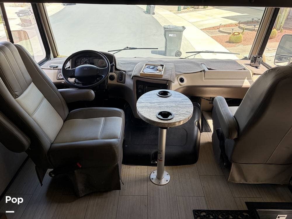 2019 Forest River FR3 30DS - Used Class A For Sale by Pop RVs in Beaumont, California features Generator, Air Conditioning, Leveling Jacks, Slideout, Awning