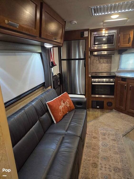 2021 Lance Lance 2285 - Used Travel Trailer For Sale by Pop RVs in The Dalles, Oregon features Slideout