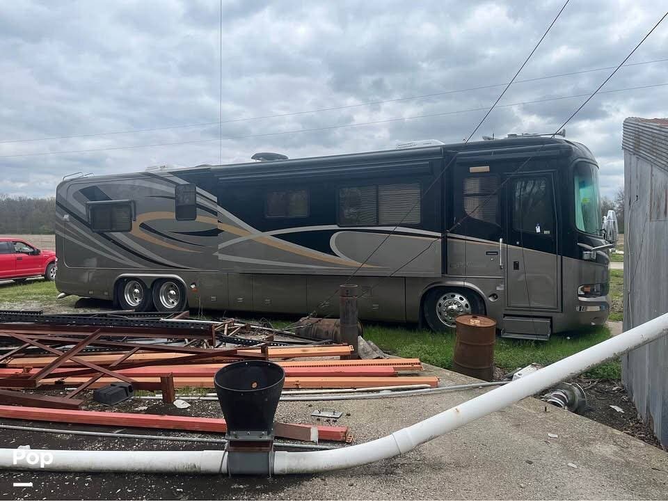 2005 Executive 40PBT by Monaco RV from Pop RVs in Walshville, Illinois
