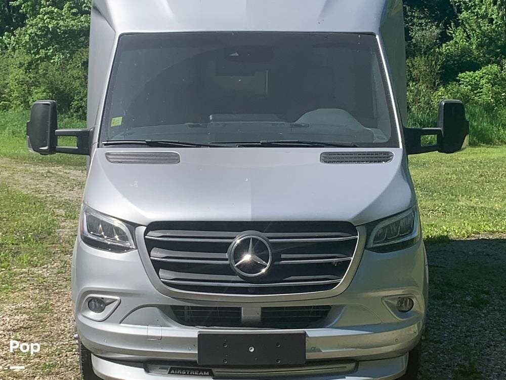 2025 Atlas Airstream  Murphy Suite by Airstream from Pop RVs in Middlebury, Indiana