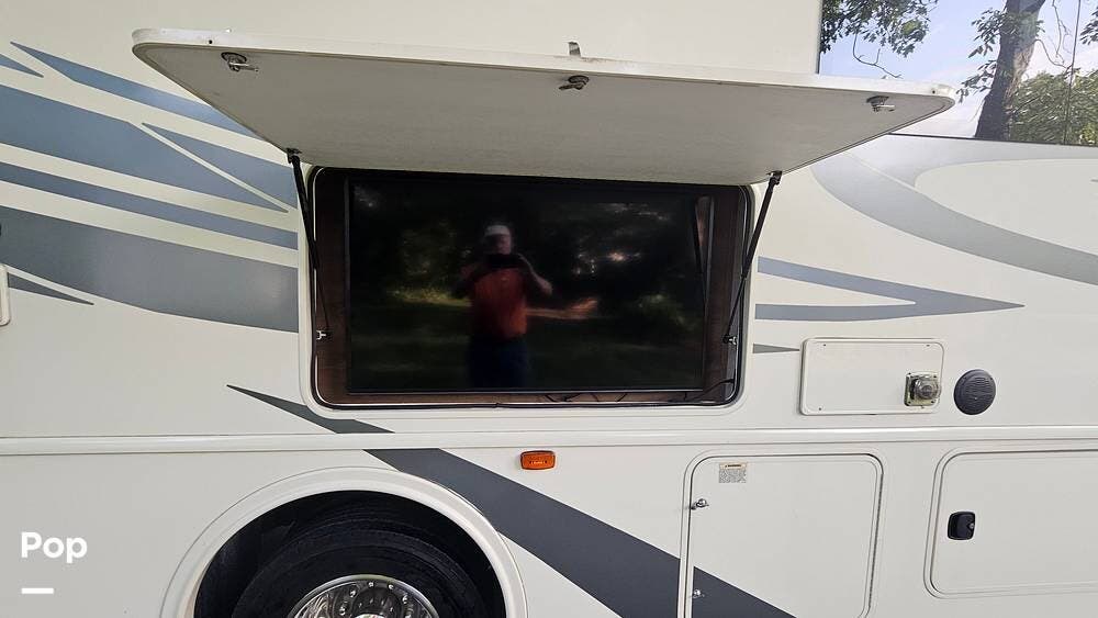 2019 Admiral 29M by Holiday Rambler from Pop RVs in Howell, Michigan
