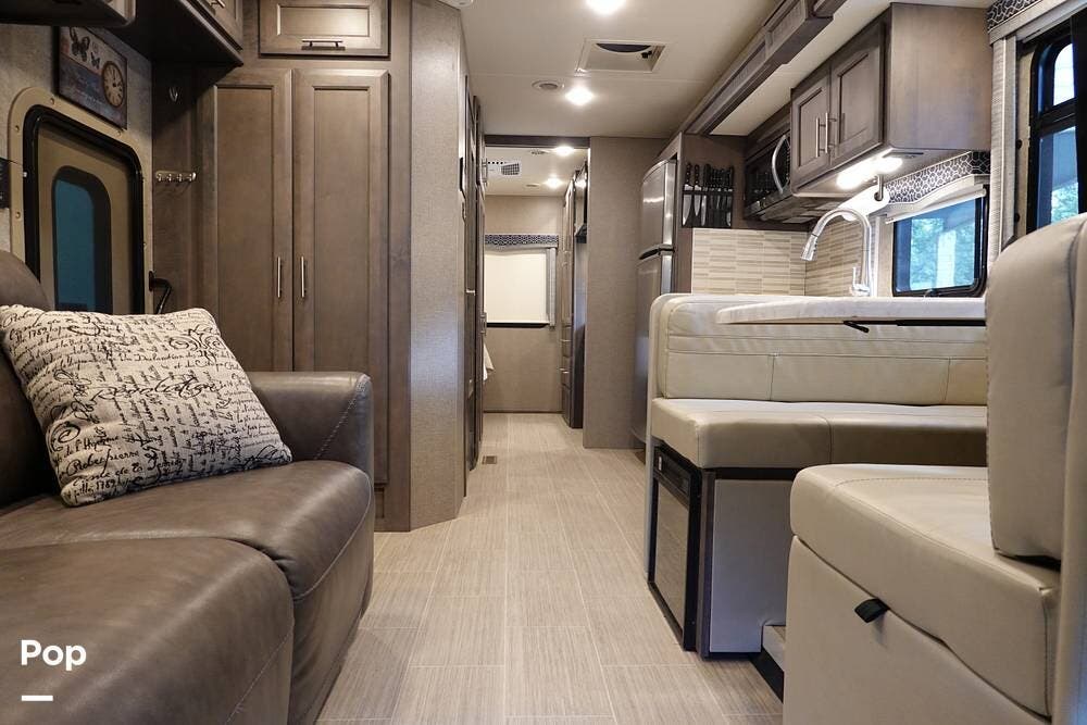 2021 Thor Motor Coach Magnitude XG32 - Used Super C For Sale by Pop RVs in Elgin, Texas features Awning, Slideout, Generator, Leveling Jacks, Air Conditioning