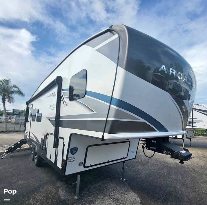 2025 Keystone Alpine Keystone  25 SRD - Used Fifth Wheel For Sale by Pop RVs in Chokoloskee, Florida features Slideout