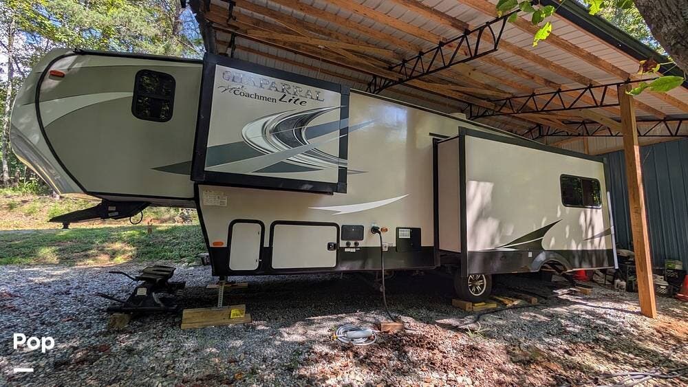 2019 Coachmen Chaparral 285RLS - Used Fifth Wheel For Sale by Pop RVs in Cleveland, Georgia features Air Conditioning, Leveling Jacks, Slideout, Awning
