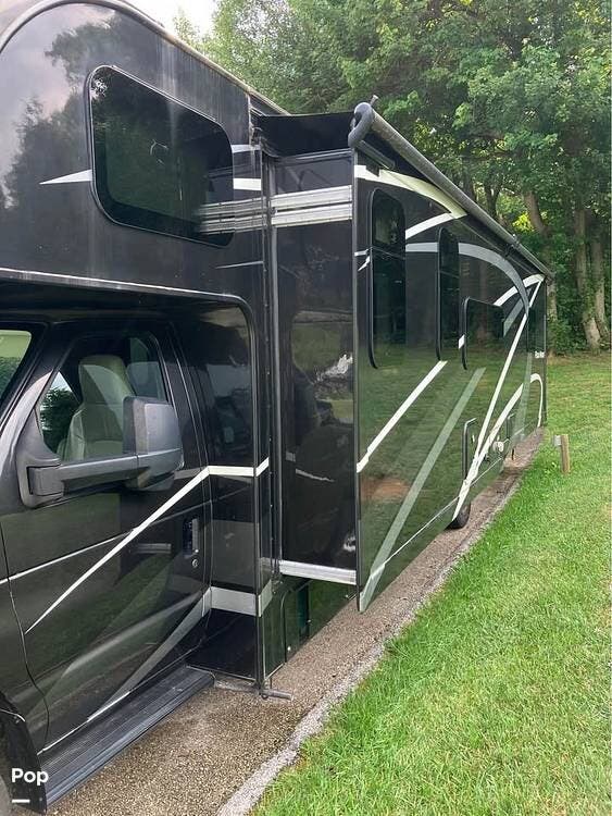 2021 Four Winds 31w by Thor Motor Coach from Pop RVs in Fawn Grove, Pennsylvania
