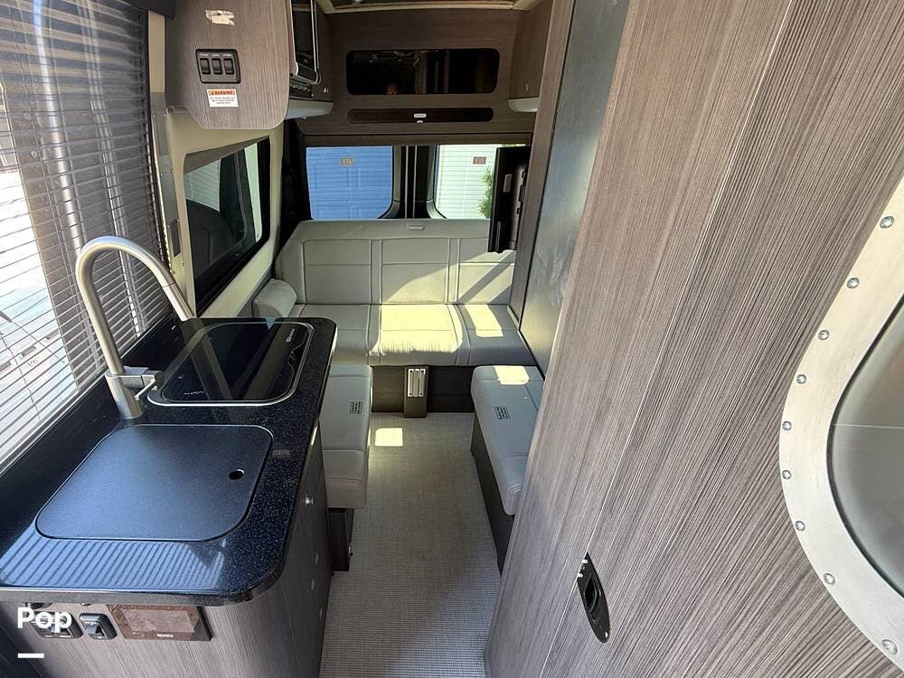 2022 Airstream Interstate 19 - Used Class B For Sale by Pop RVs in Saint Petersburg, Florida