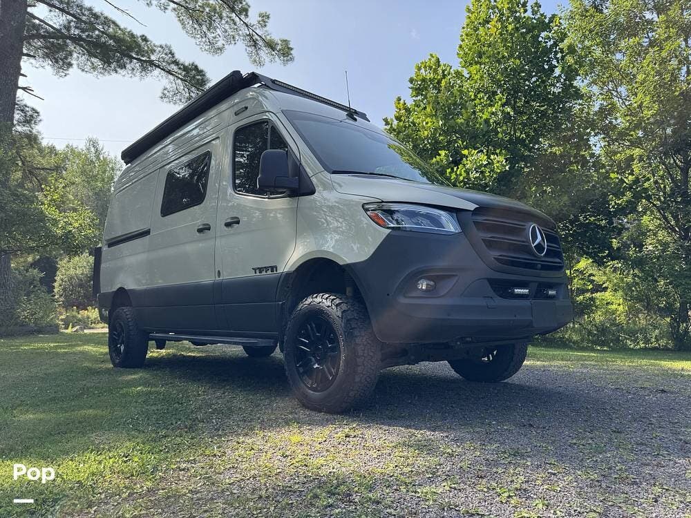 2025 Tiffin GH1 - Used Class B For Sale by Pop RVs in Pelkie, Michigan features Awning, Air Conditioning