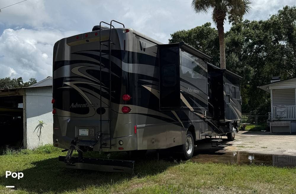 2012 Winnebago Adventurer Winnebago  37F - Used Class A For Sale by Pop RVs in Osteen, Florida features Slideout