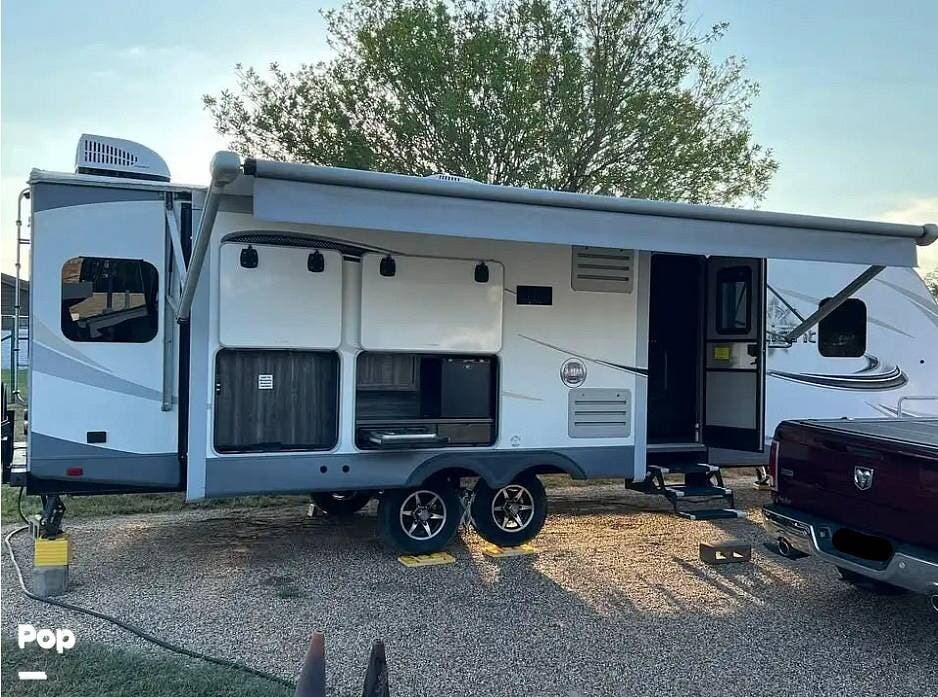2018 Open Range Light 275RLS - Used Travel Trailer For Sale by Pop RVs in Lampasas, Texas features Slideout, Air Conditioning, Awning