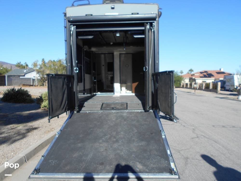 2015 Fuzion Chrome 403 by Keystone from Pop RVs in Henderson, Nevada