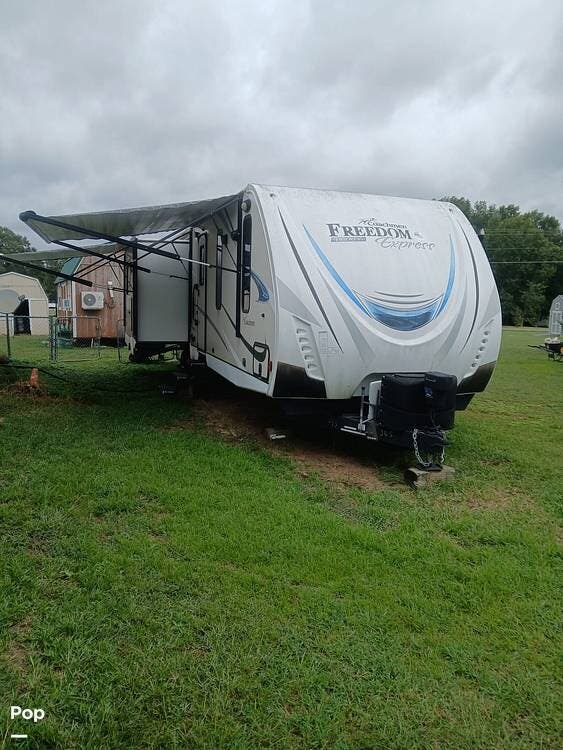 2019 Freedom Express 293RLDSLE by Coachmen from Pop RVs in Lillington, North Carolina