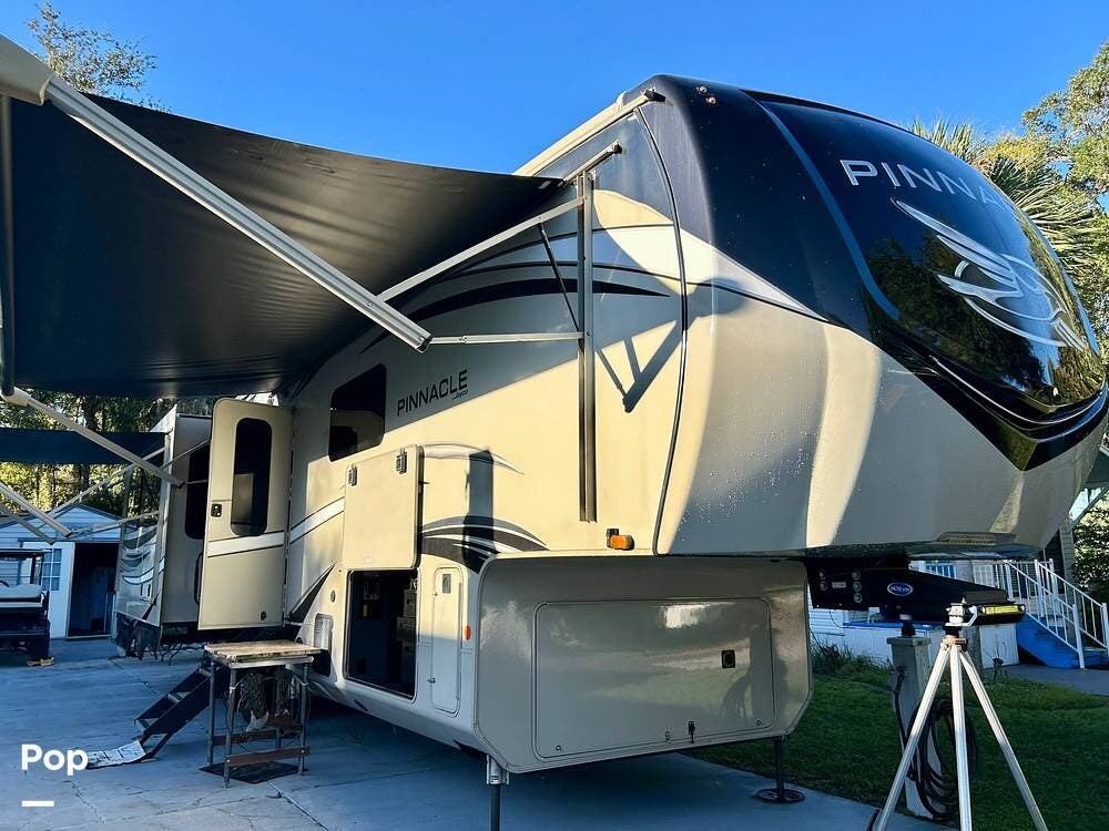 2023 Pinnacle 36FBTS by Jayco from Pop RVs in Lake Wales, Florida