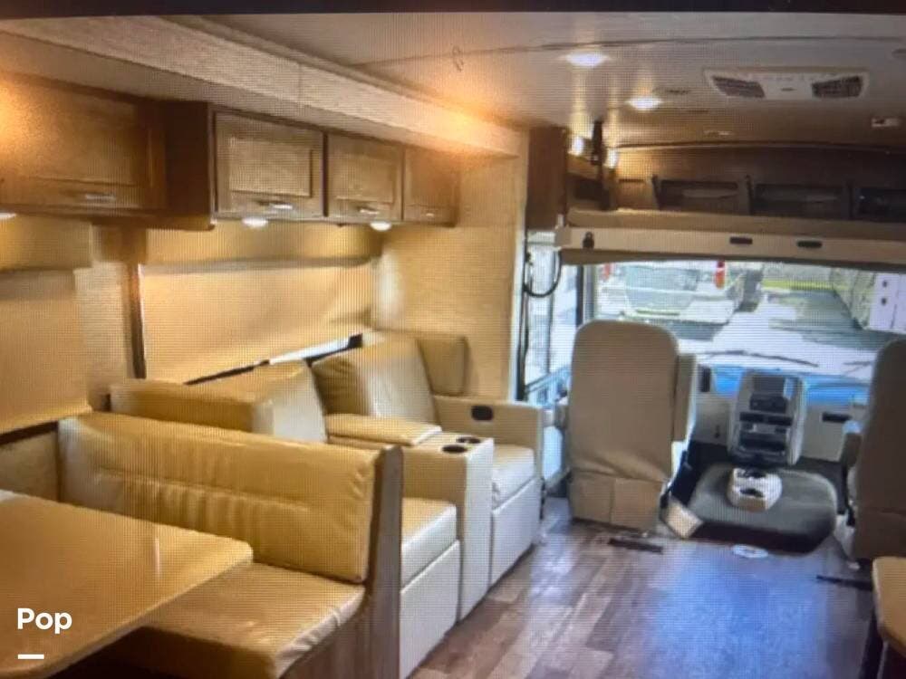 2021 Vista 35U by Winnebago from Pop RVs in Coos Bay, Oregon