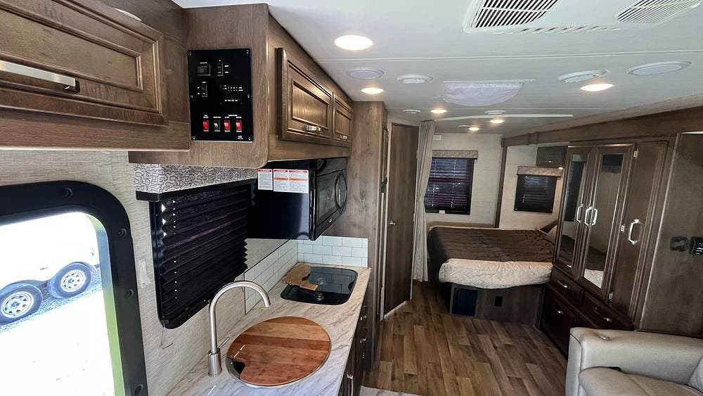 2021 Melbourne 24L by Jayco from Pop RVs in Riverview, Florida