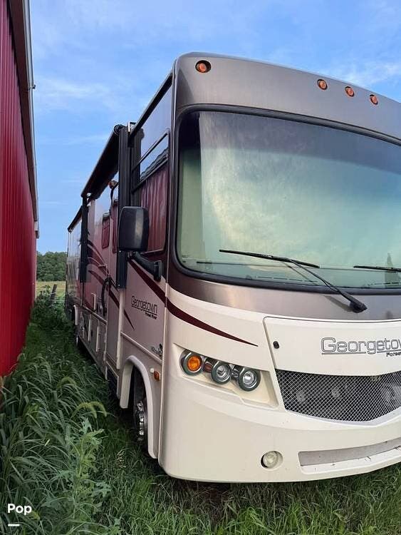 2016 Georgetown 364TS by Forest River from Pop RVs in Kennard, Nebraska