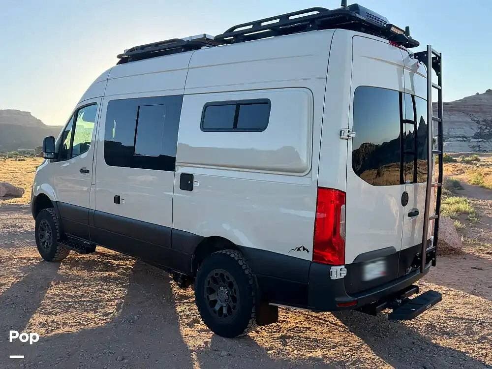 2021 (by Transwest) Longs' Peak 20 by Summit from Pop RVs in Castle Rock, Colorado