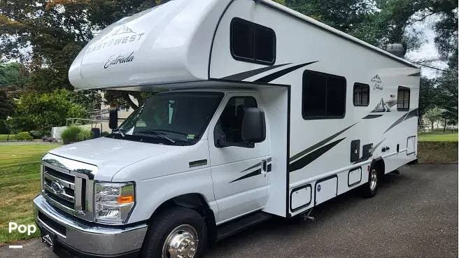 2024 Entrada 2700NS by East to West from Pop RVs in Elizabeth, New Jersey